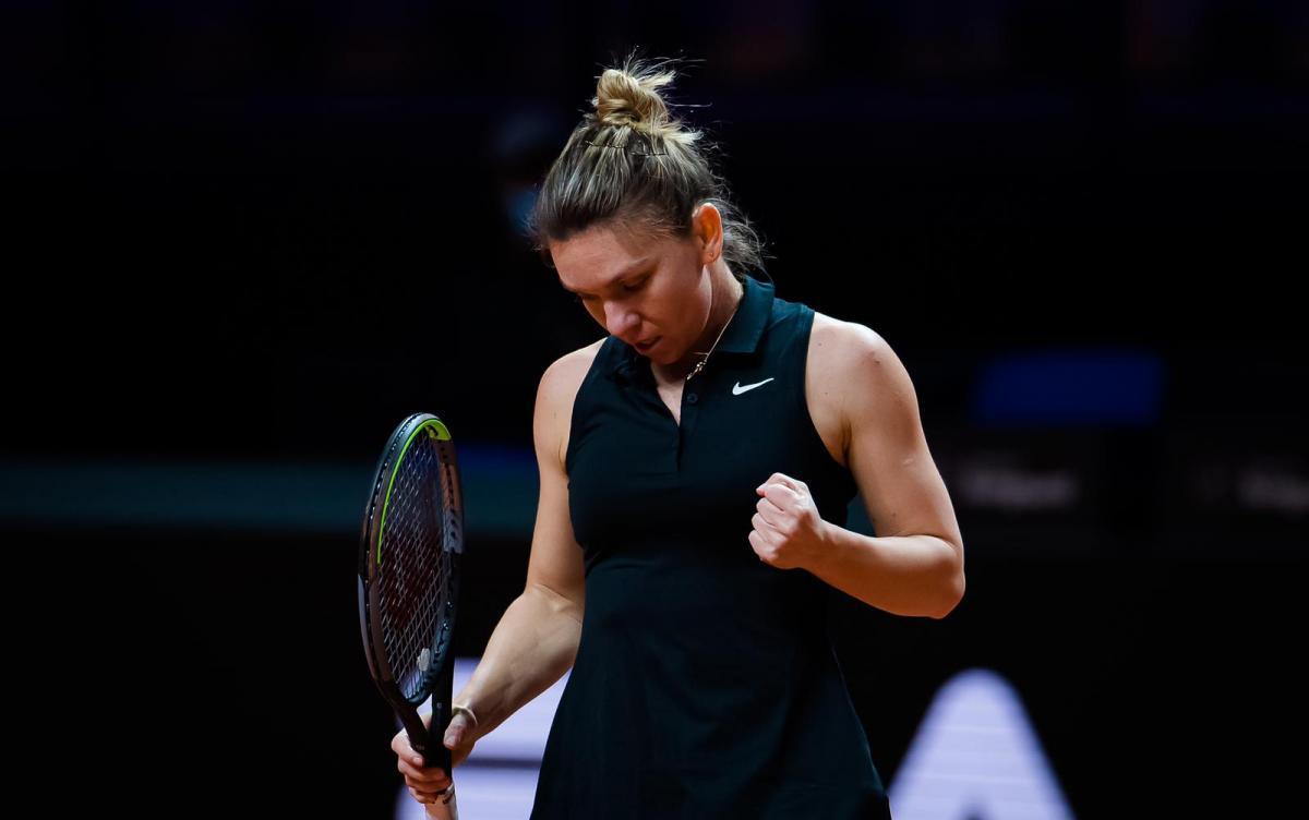 Simona steamrolled into the Porsche Tennis Grand Prix quarterfinals on